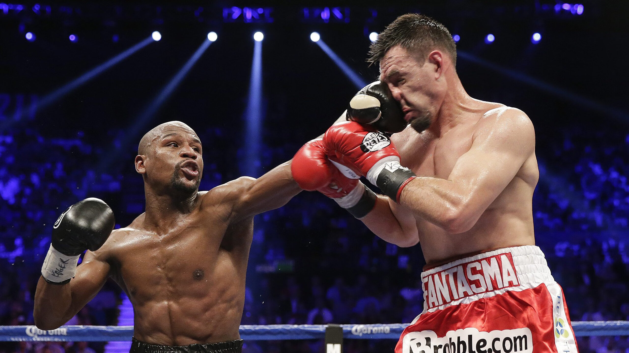 _勇士用三分攻击波撕裂对方防线_,勇士三分50中20射穿魔术